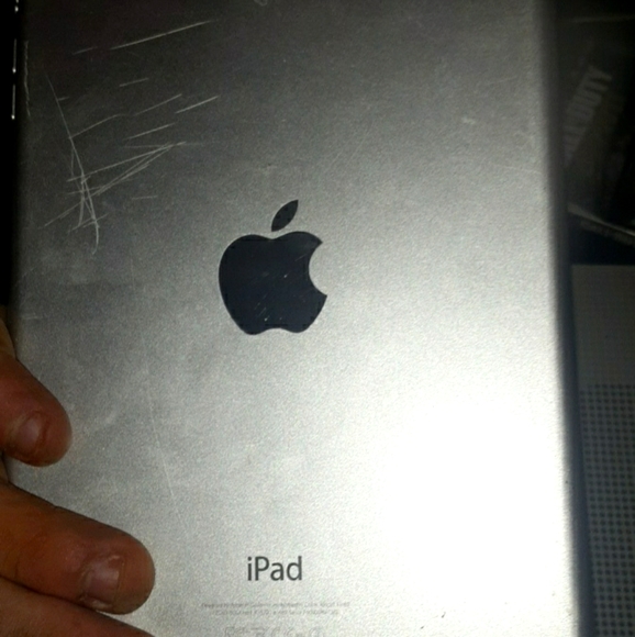 Ipad 2 - Picture 2 of 2